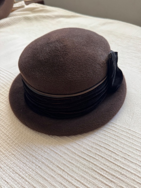 Vintage Neiman Marcus Rabbit Fur Cloche-Pillbox Hybrid - Made in England - 6 3/4 main image 10
